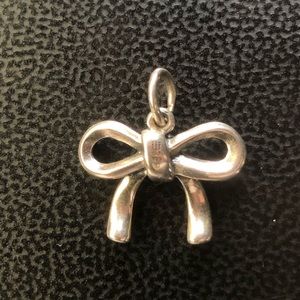 Retired James Avery Bow Charm